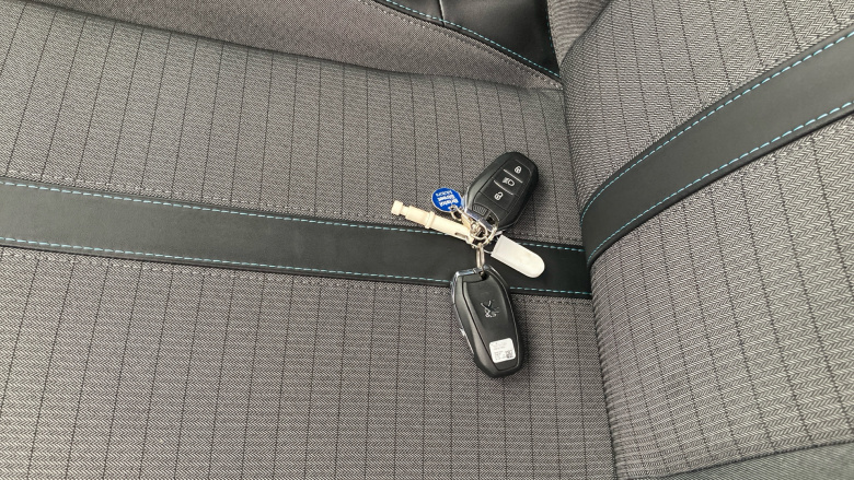 Peugeot 208 1.2 PureTech 100 Allure Premium 5dr EAT8 Petrol Hatchback